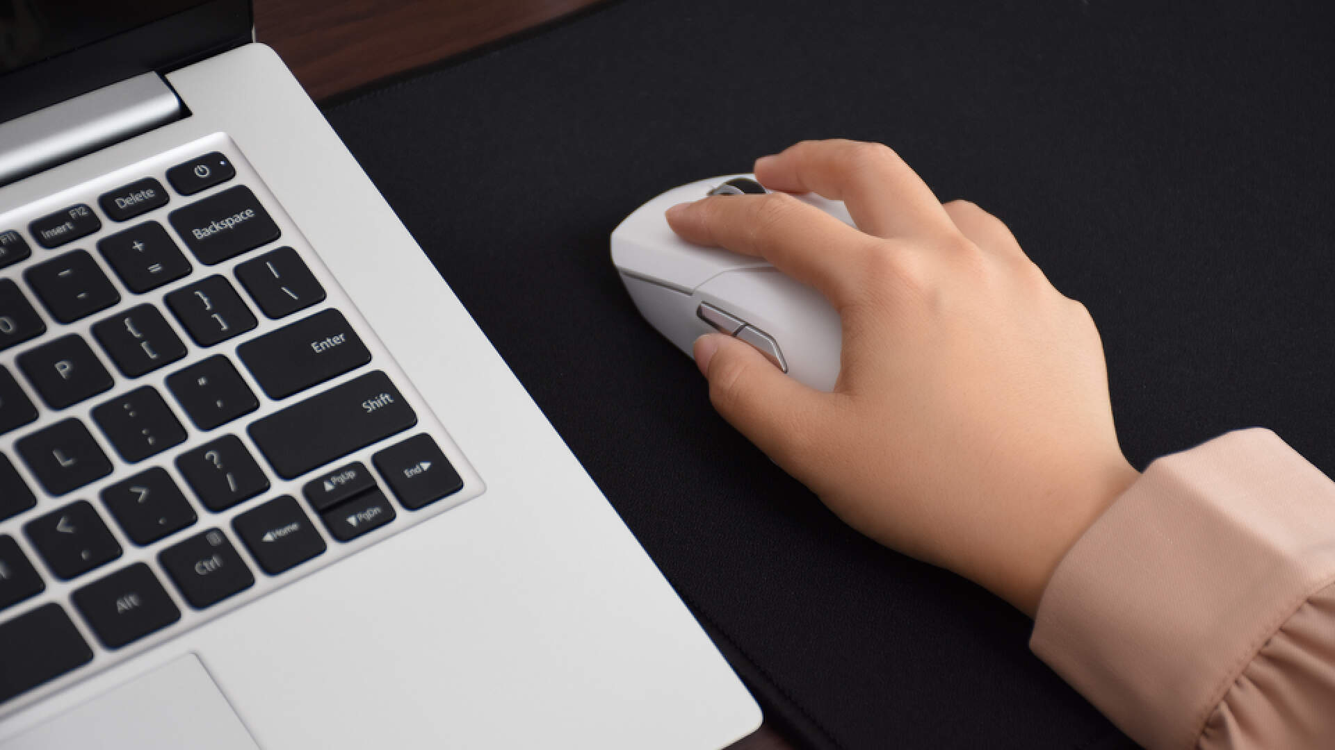 雷柏vt9pro鼠标参数调节,雷柏鼠标vt9pro配件有什么用