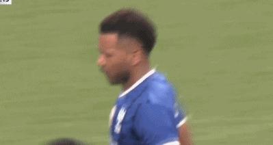 马宁执法亚冠决赛首回合比赛,足球裁判马宁亚冠名场面