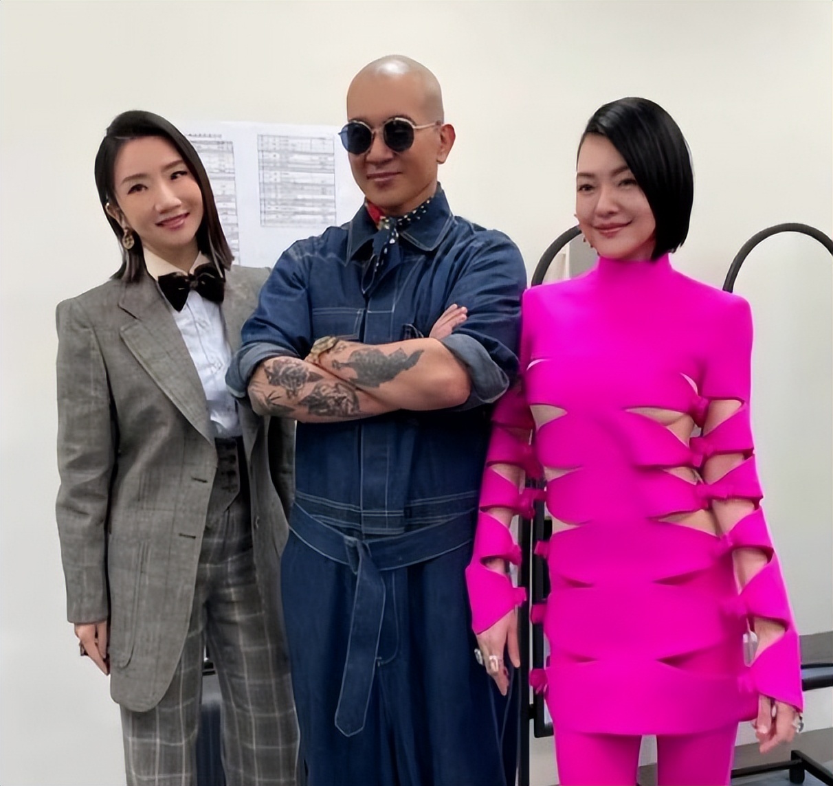 假装高贵、喜欢炫富、爱傍富豪，这些台湾女星活该没有好下场