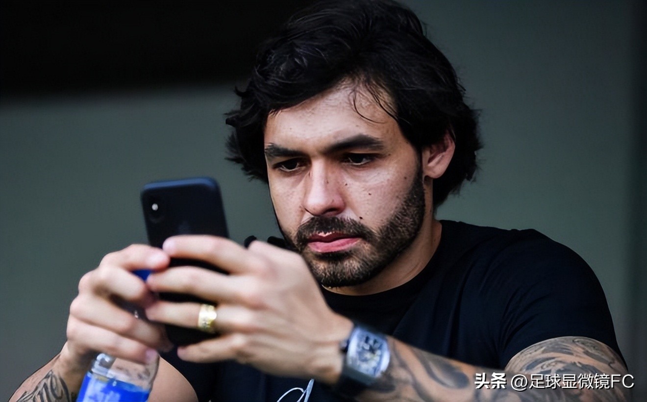 归化巴西球员花了三个亿,中国归化球员挣钱