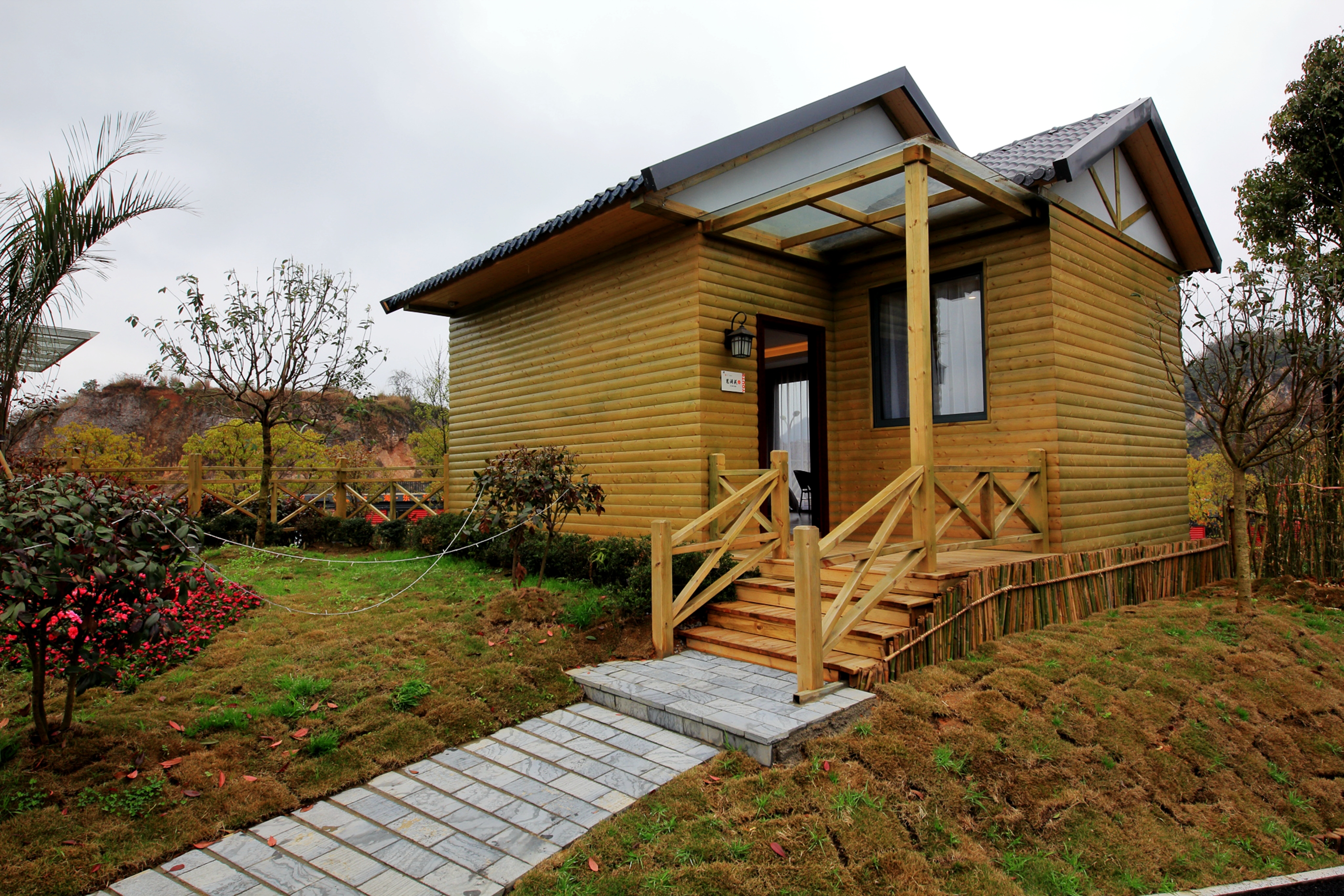 安顺优途丝路天龙屯堡露营基地,优途丝路安顺天龙屯堡房车露营地