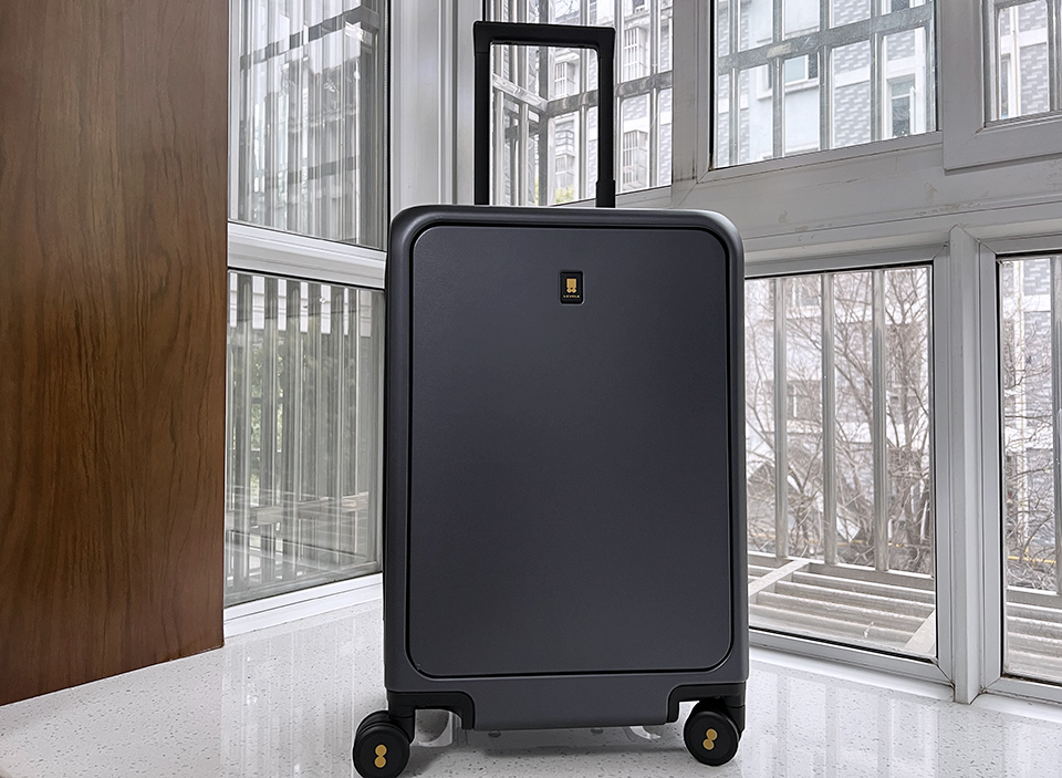 求大家推荐一款好用不贵的行李箱,超级推荐这款行李箱