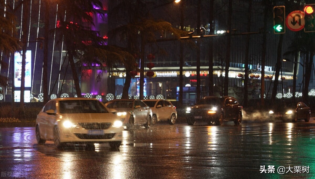 呼吁大家珍爱生命牢记安全,珍爱生命安全第一手抄报简单漂亮