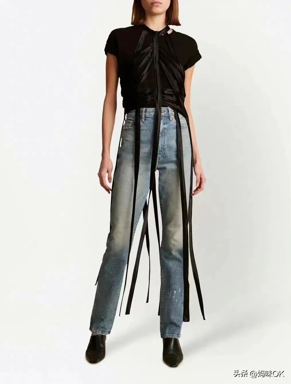 大s跟汪小菲在一起怎么不打扮,大s穿白西装和汪小菲手拉手