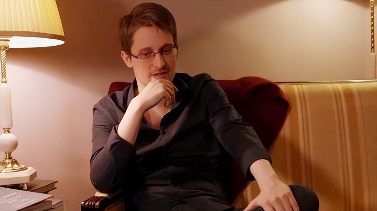 美国泄密者斯诺登现在在哪里,美国泄密者斯诺登现状视频