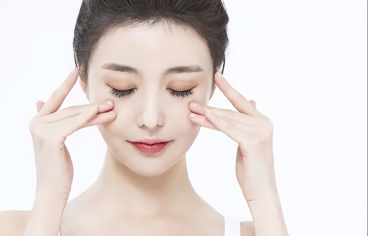 淡化眼部皱纹细纹最好用的眼霜,祛眼部皱纹最有效的方法