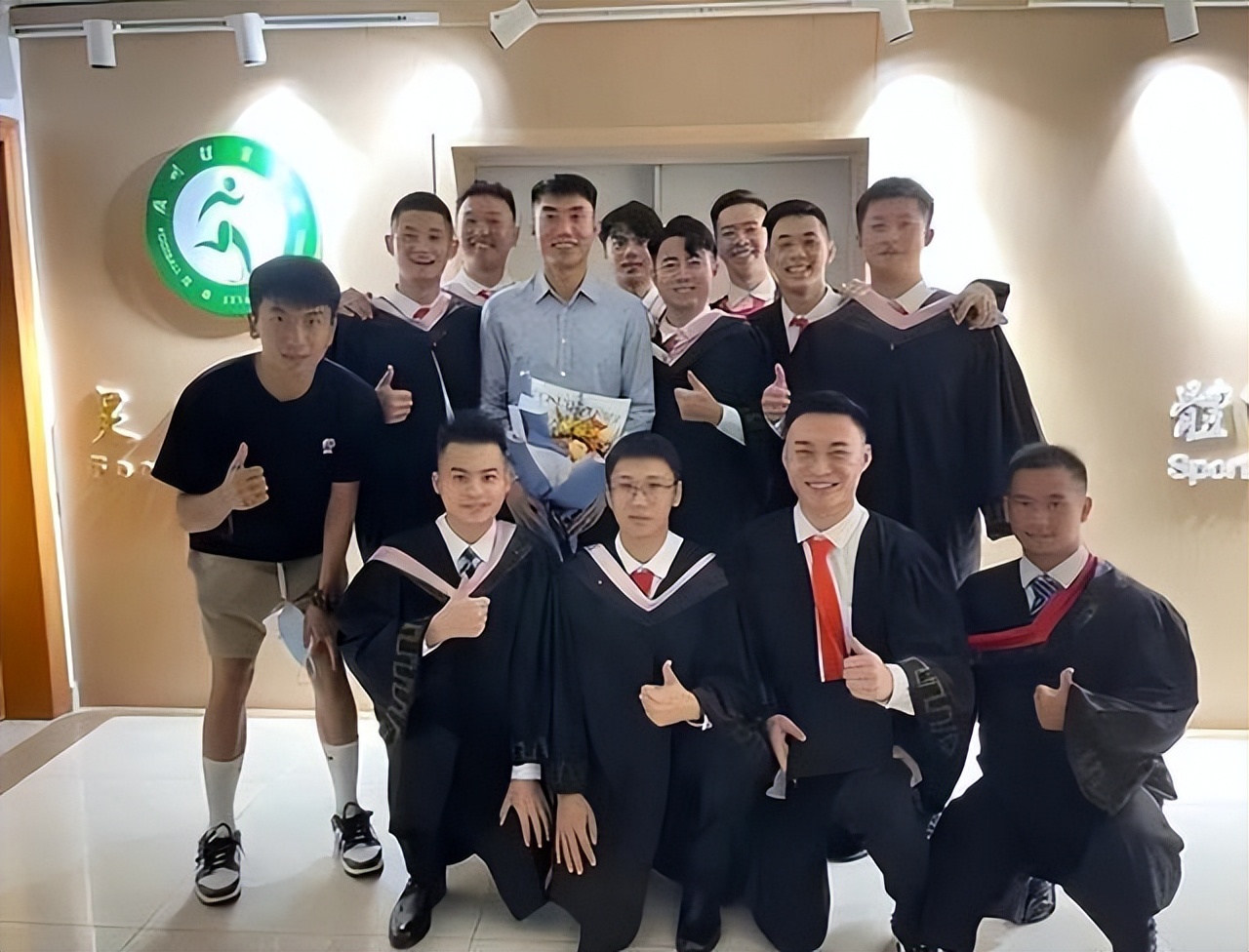 郑智为啥离开教练组,郑智出任中国足球教练