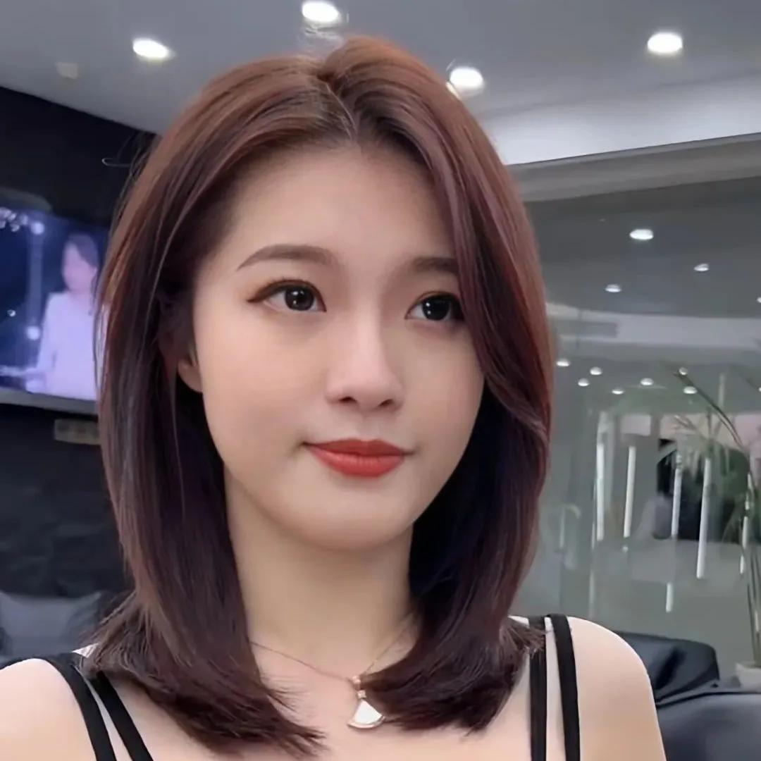 高层次锁骨发中长怎么剪,高层次锁骨发中长怎么造型