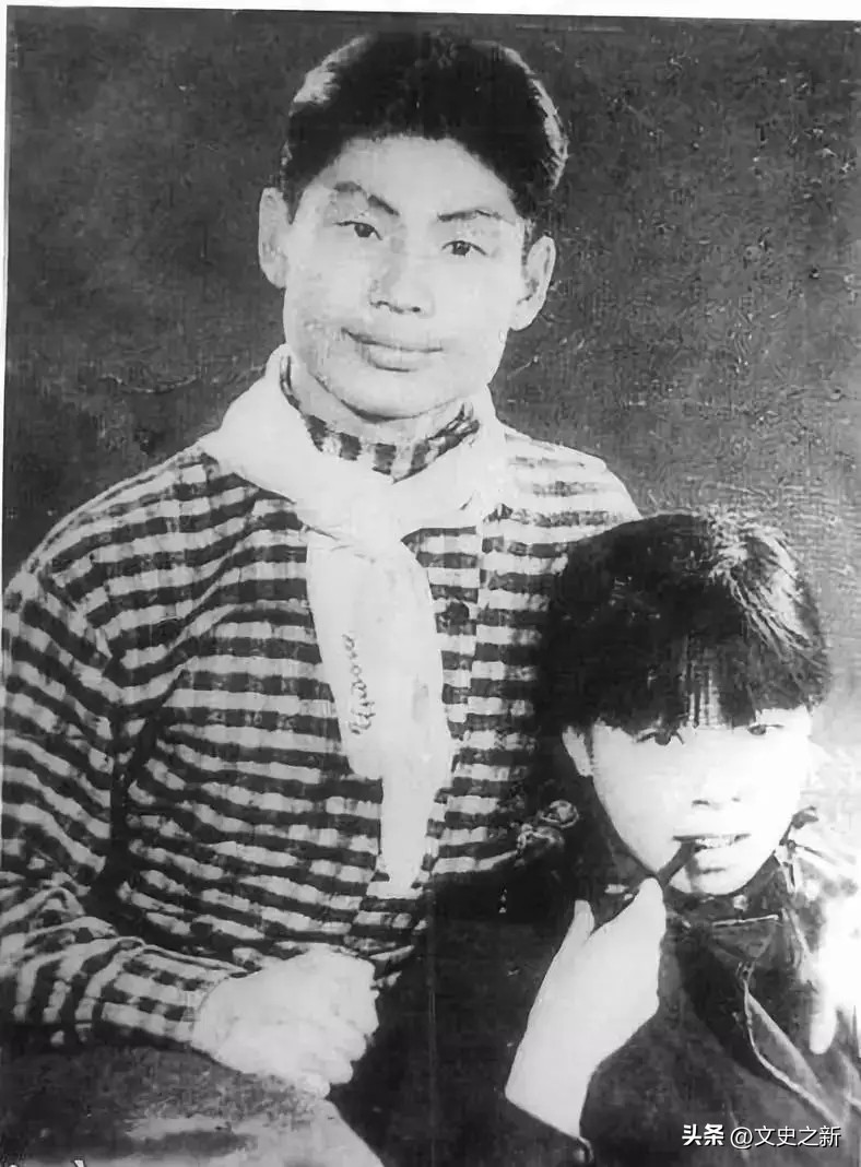 女作家萧红:堕落的文坛洛神,依附不同的男人,鲁迅早料到结局