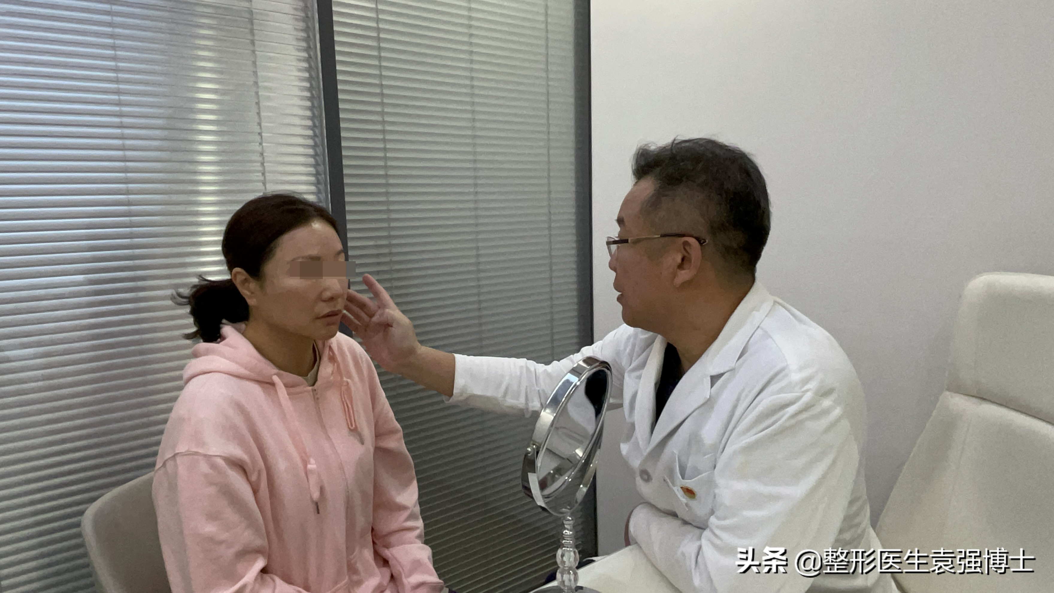 亲身经历拉皮手术5年后加速衰老,54岁姐姐分享大拉皮术后恢复历程