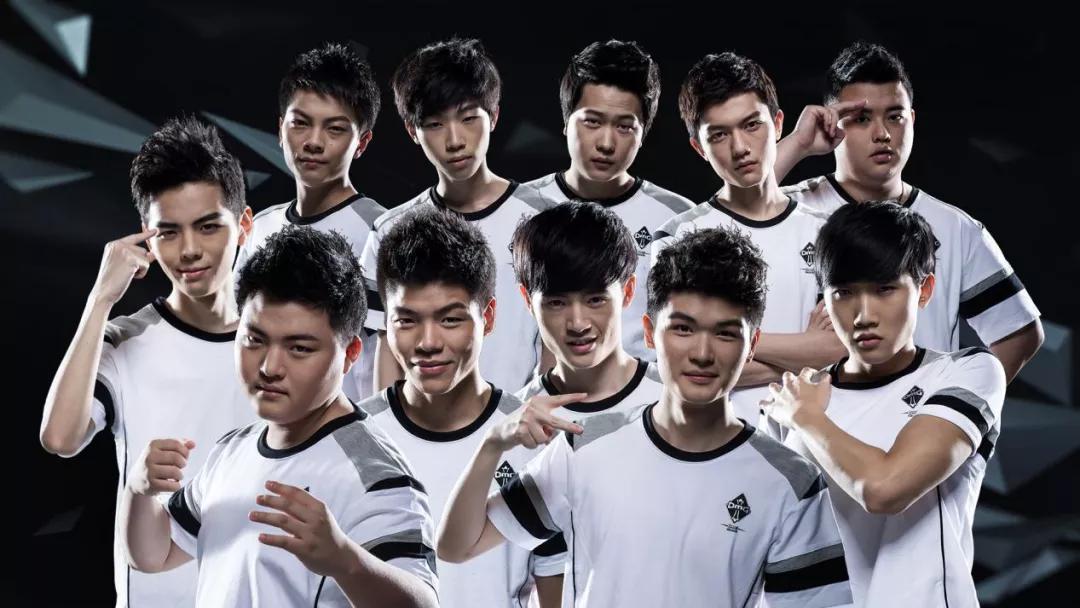 离开赛场5年后，28岁的灵药重返《英雄联盟》