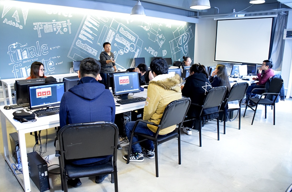 未来比较吃香但是没人做的行业,未来打工十年最具前景的行业