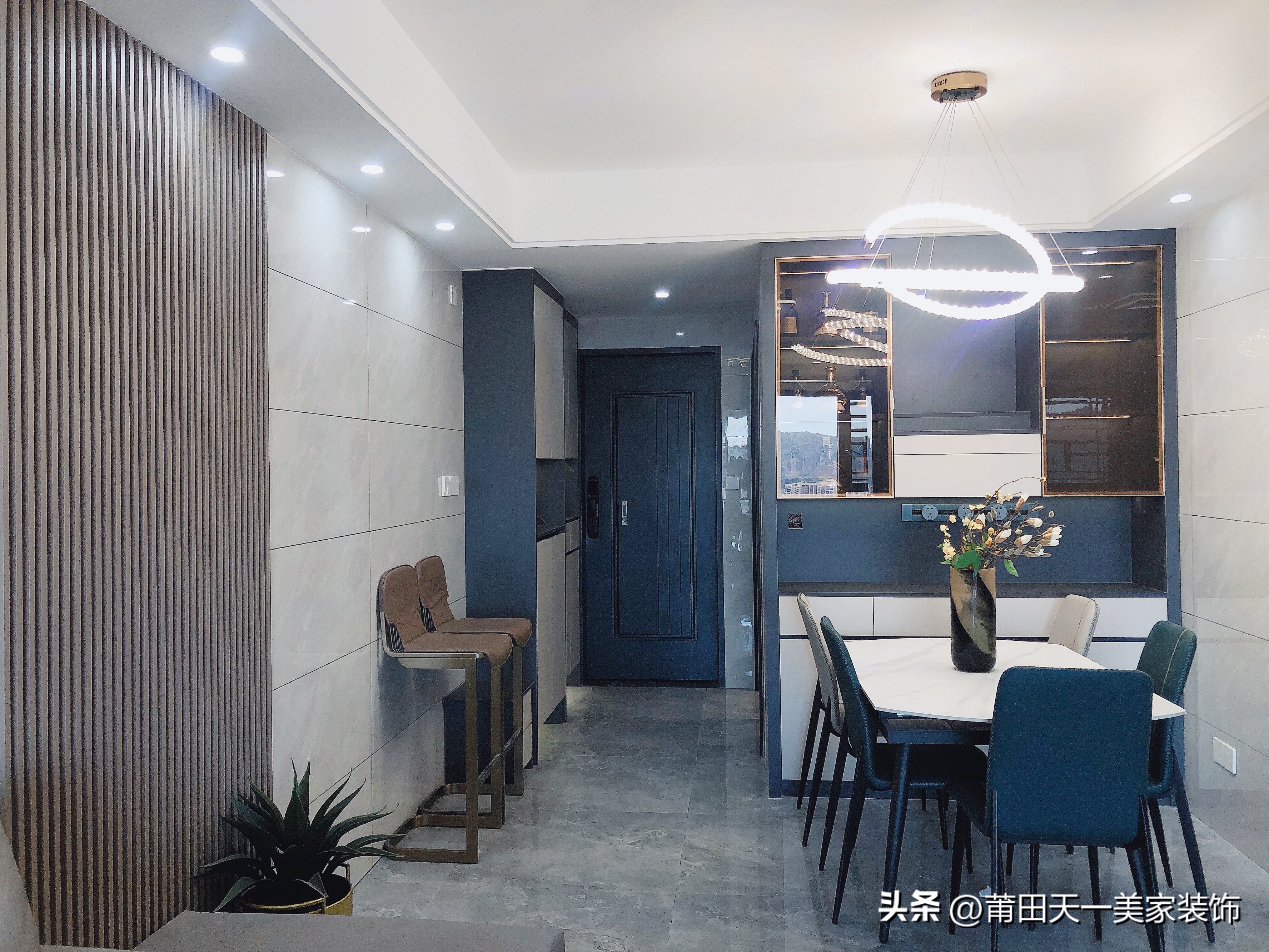 世茂100平小户型简约装修,世茂云璟111平方现代轻奢装修风格