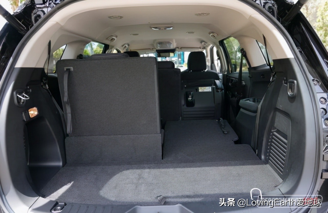 五十铃mux2023款柴油版试驾视频,2023款五十铃mux皮卡改装款