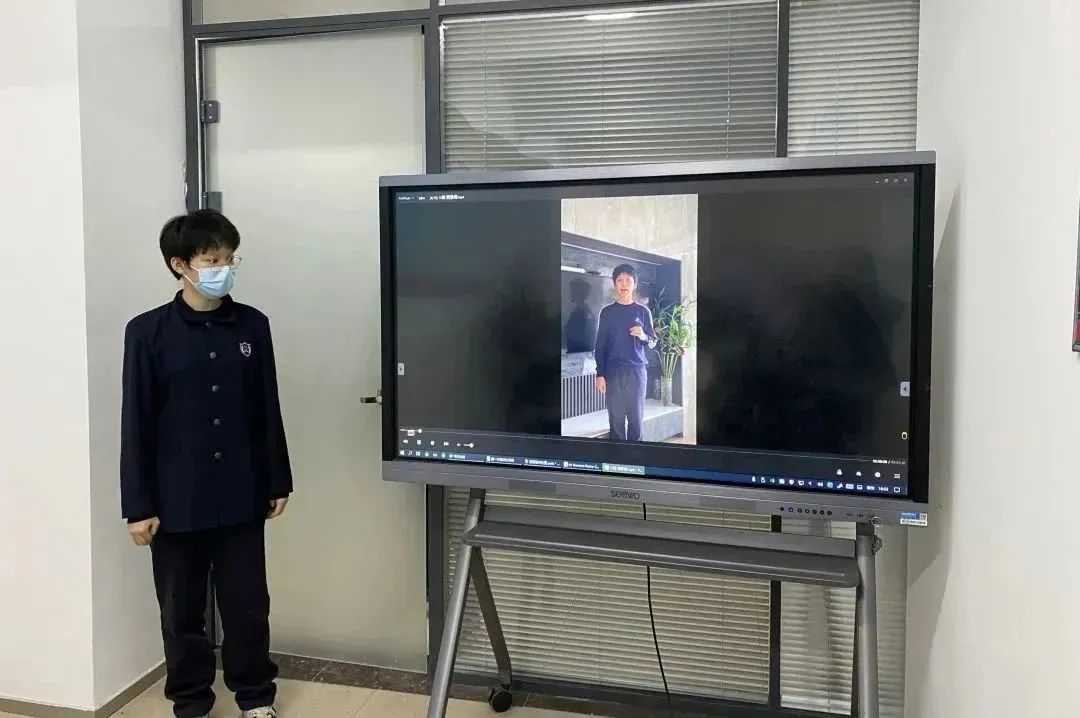 英语社团创新活动,疯狂英语社团活动报道