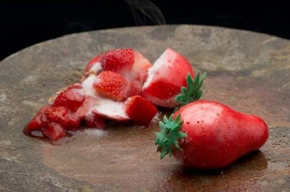 一个花卷33，一碗豆腐汤69，“穷人止步”的西贝，还需要排队用餐