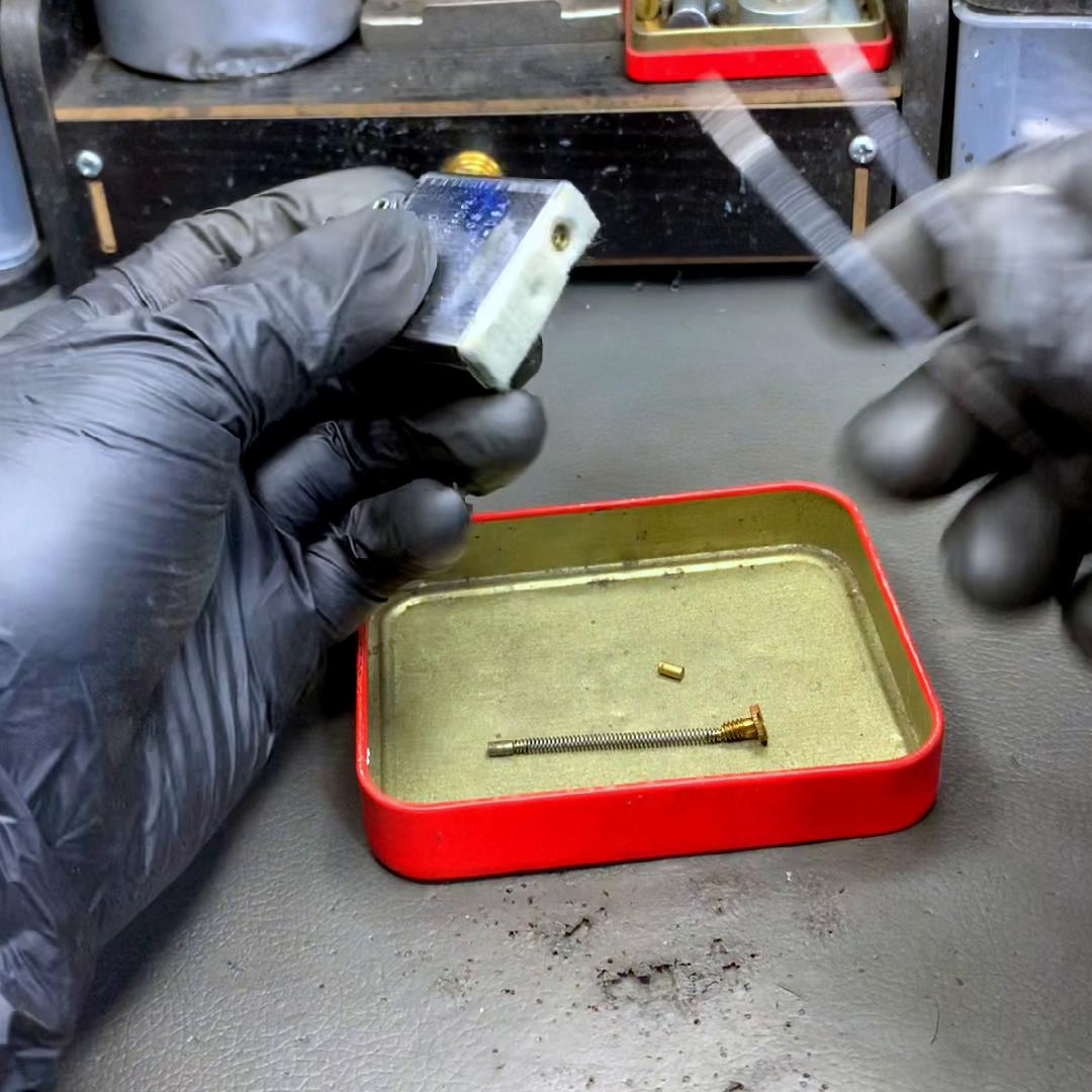 04年诺曼底更换打火轮清洗保养每天上午十点开播,维修...