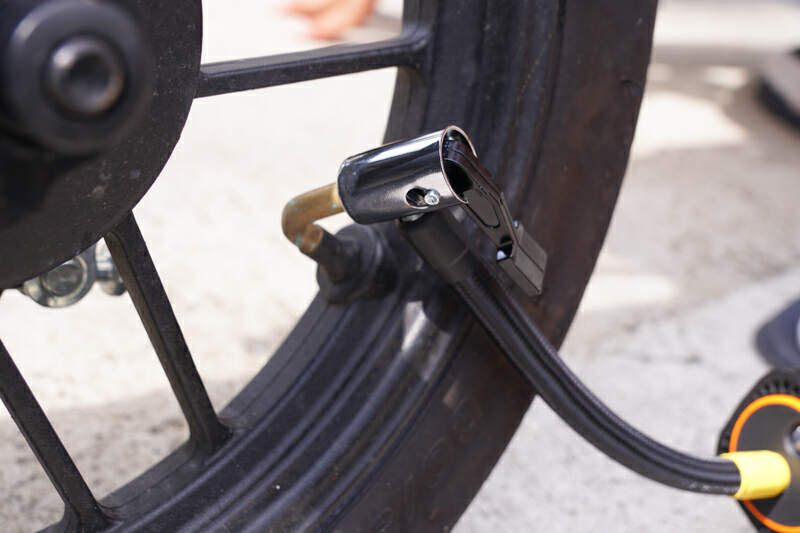 倍思超迷你充气泵产品说明书,小型静音充气泵测评