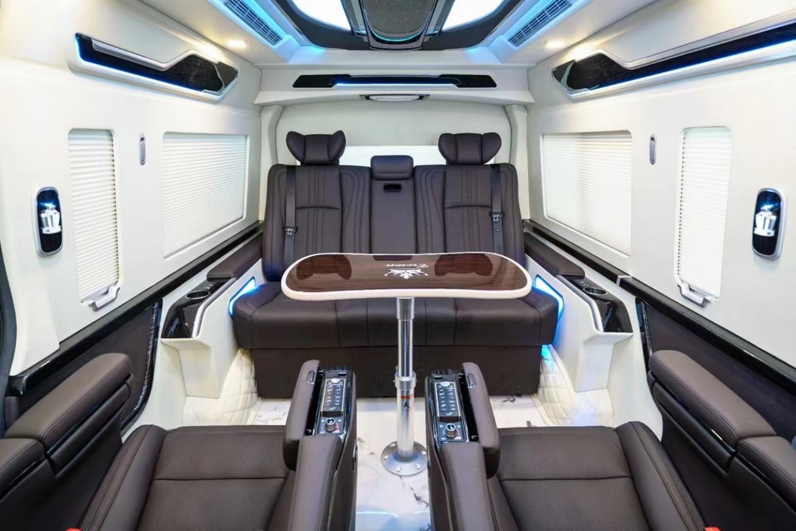 丰田超大海狮,丰田海狮4.6米车长