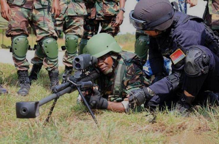 这国总统狂秀中文！有多少中国校友在外国当总统？