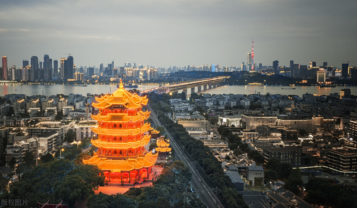 成都重庆地区大学排行榜,重庆大学武汉大学哪个好