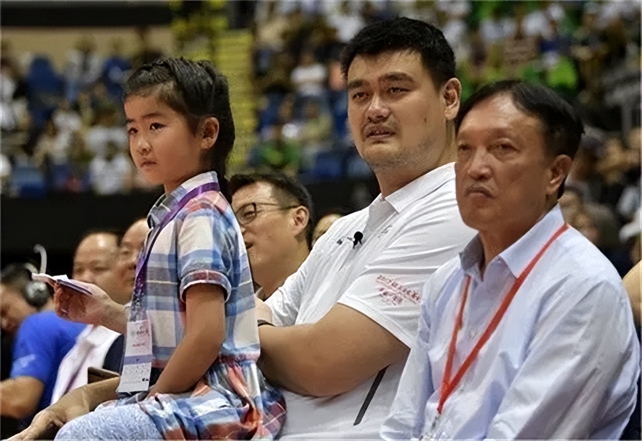 姚明一家三代近照,姚明个人资料及父母