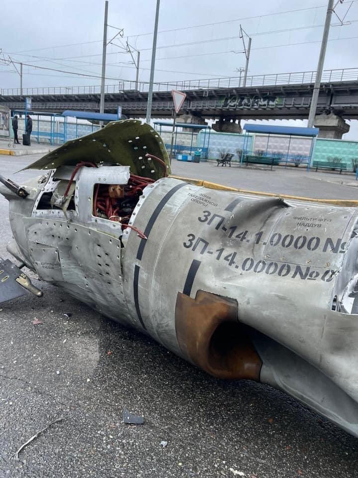 俄军巡航导弹省着用，美猜俄又要求助伊朗，其实伊朗的也有俄血统