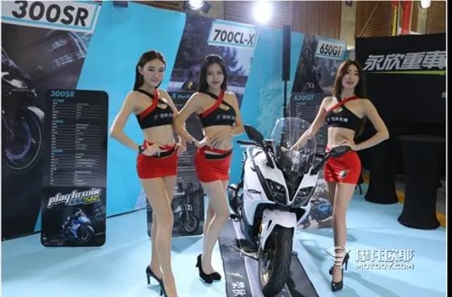 川崎异兽650二手跟春风650哪个好,春风650和川崎650哪个好