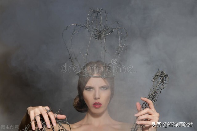 周公解梦破解梦见蛇意味着什么,梦见蛇对自己凶什么意思周公解梦