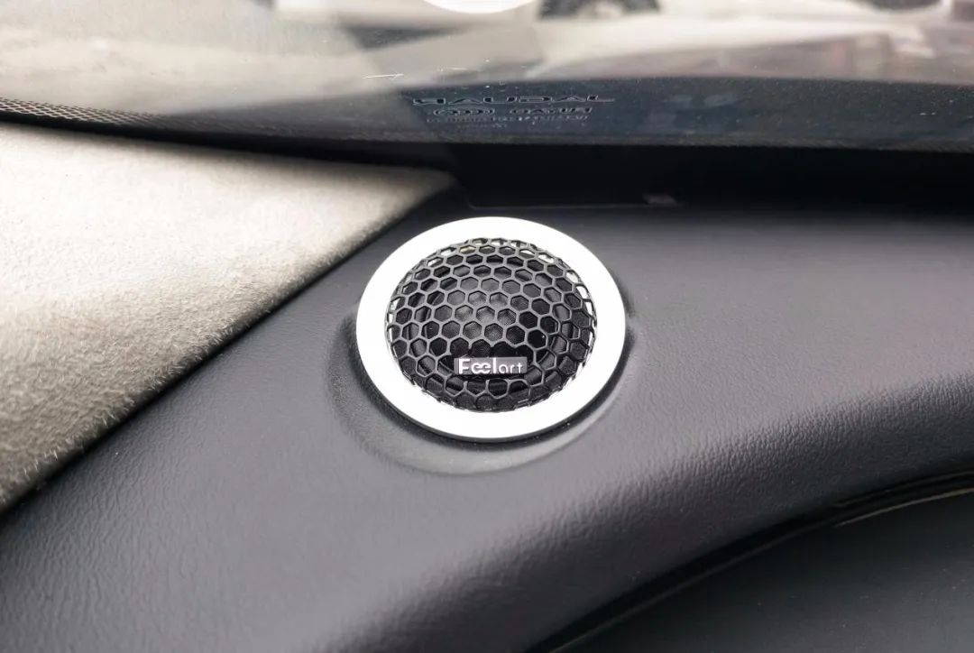 捷豹xfl全系标配音响,捷豹xf旅行版音响效果