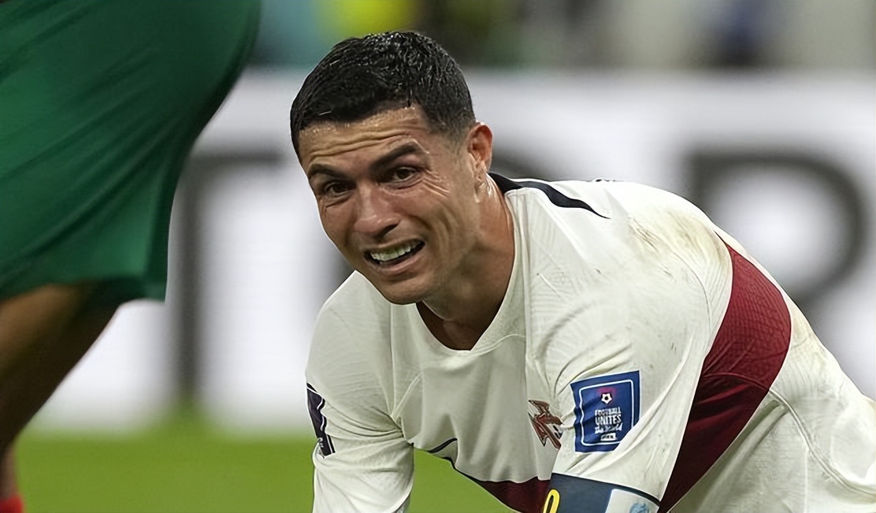 c罗穿7号球衣,c罗穿7号皇马图片