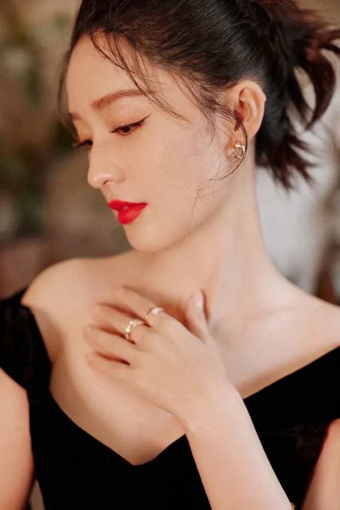 这一年，内娱女星千姿百态，唯这3种“惊艳”，牢牢抓住了我眼球