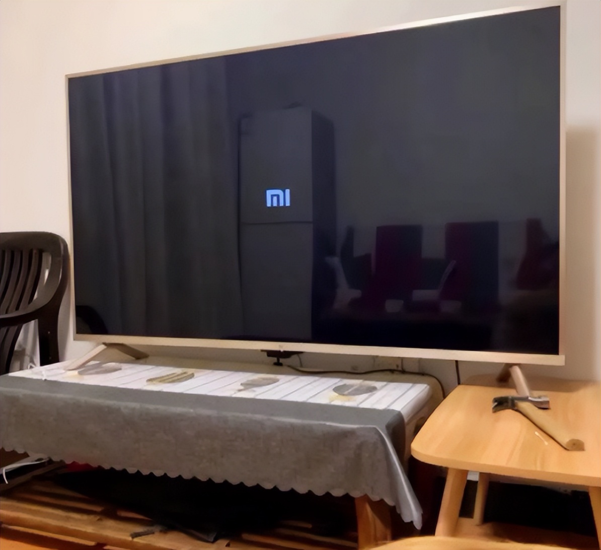 家里电费一个月两千块钱电表问题,居民换新电表一个月电费好几万