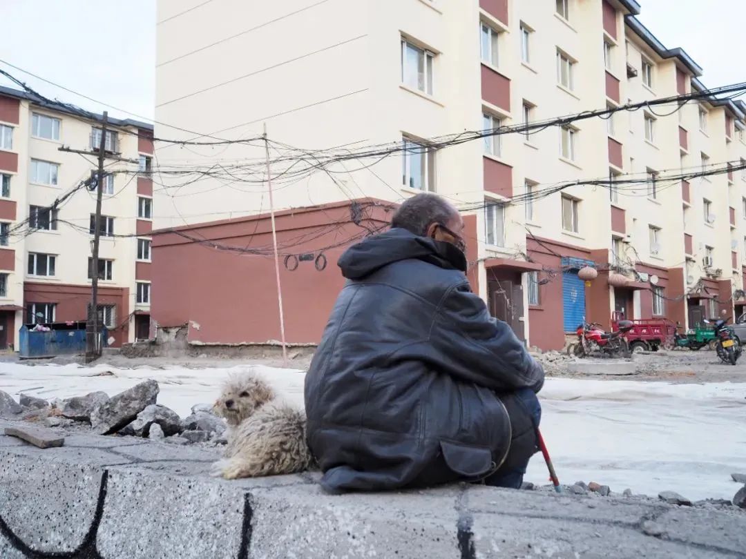 网约车司机曾创业10次欠债几十万,网约车司机负债10万