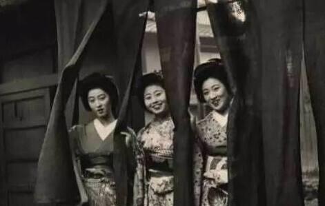 古代女性来月经用什么代替卫生巾,古代没有卫生巾来例假用什么