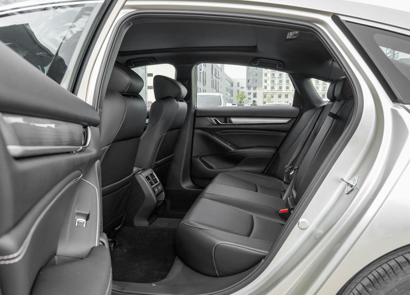 本田英仕派体验,英仕派做完隔音前后效果实测