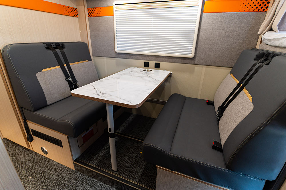 锐骐7宇通房车,宇通新款锐骐6底盘