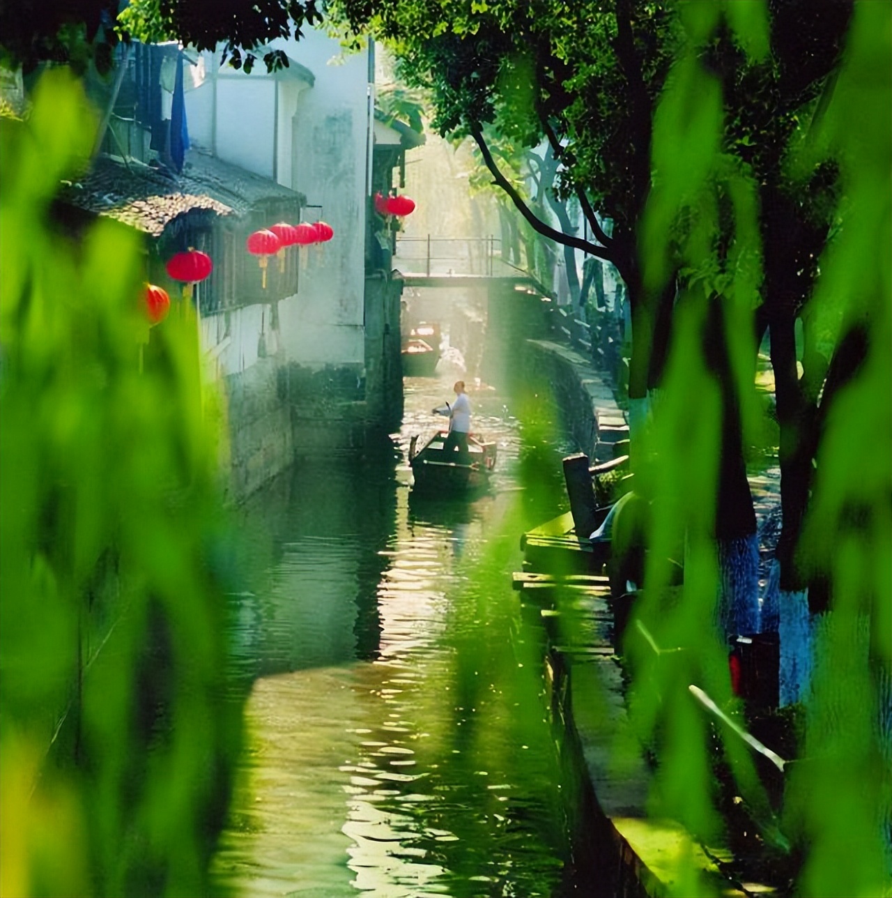 世界上最著名的十大古镇,云南著名古镇景点排名