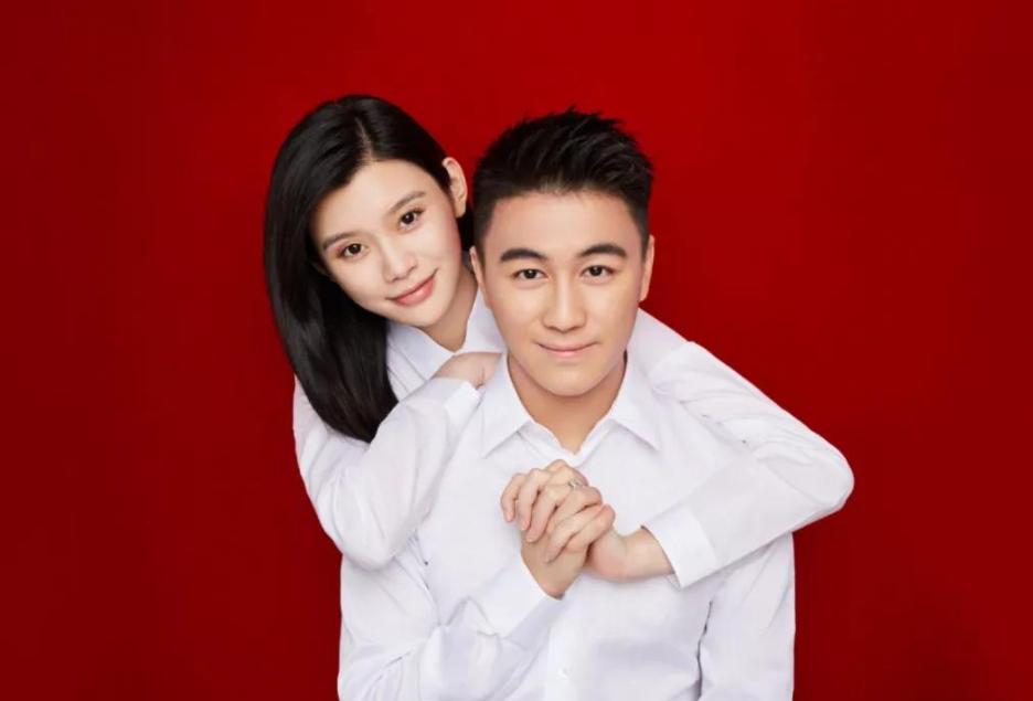 何猷君豪门之争,任正非的女儿姚安娜和何猷君