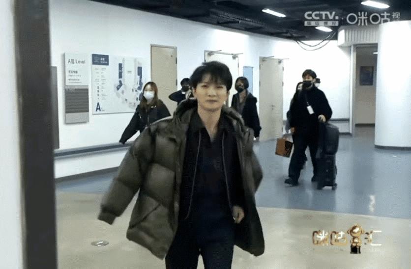 周深卡布叻在哪唱歌,周深咪咕音乐会