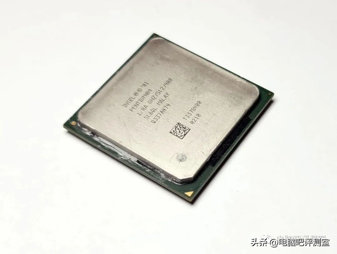 几年前的主流配置,两年前的顶级配置