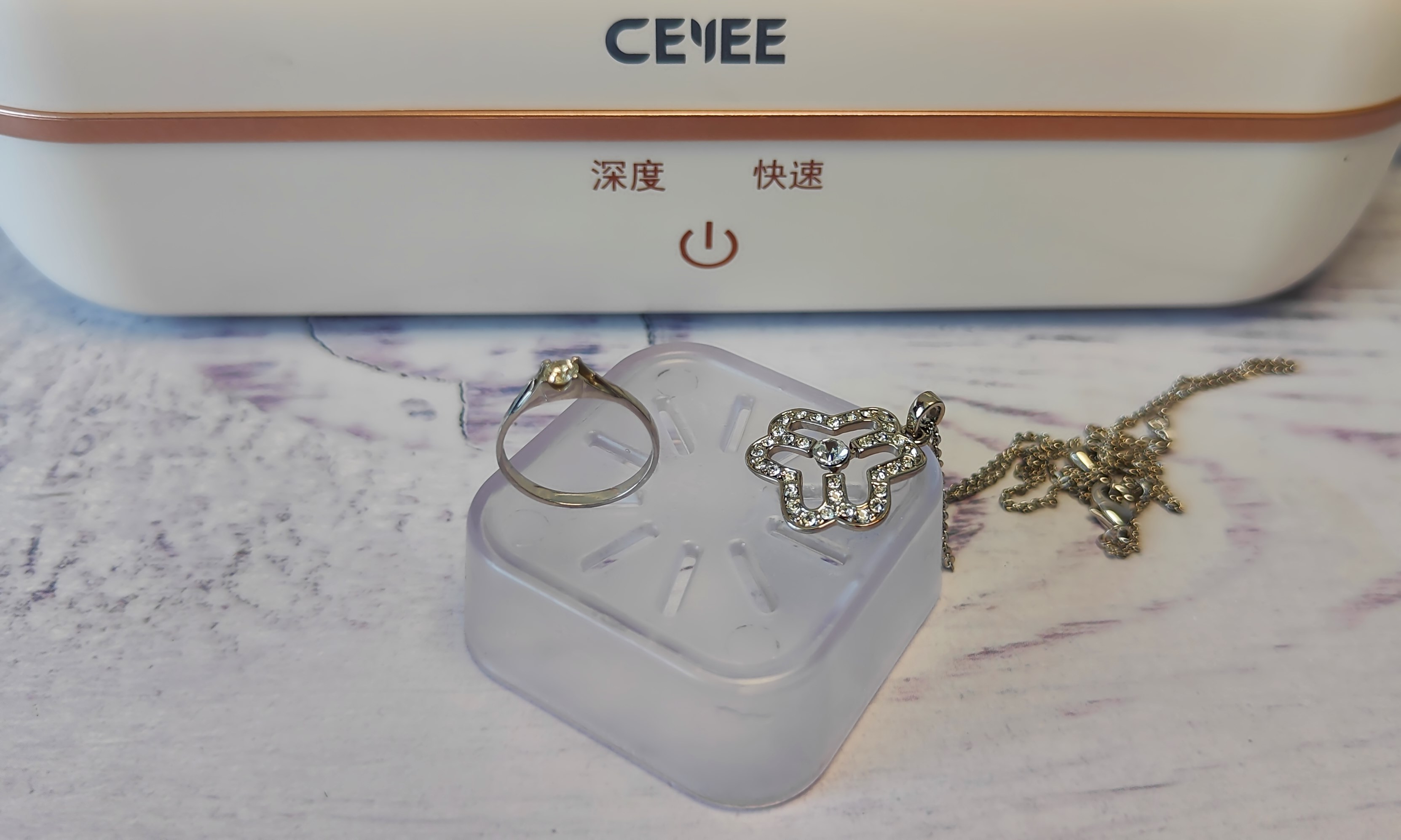 多功能泡泡清洗神器,便携隐形清洗神器