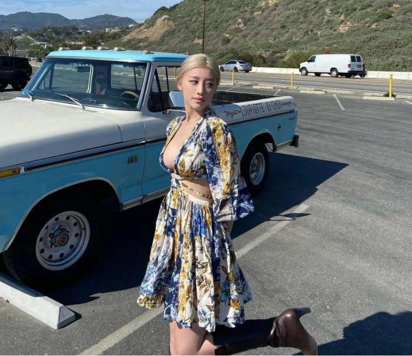 今年被内定的“神颜港姐冠军”，火辣到网友集体破防：港娱有救了