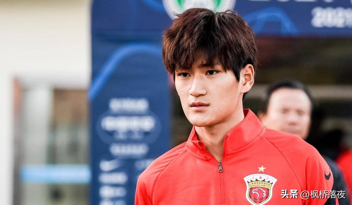 武磊师弟即将宣布留洋失败,中国足球球星武磊巅峰视频