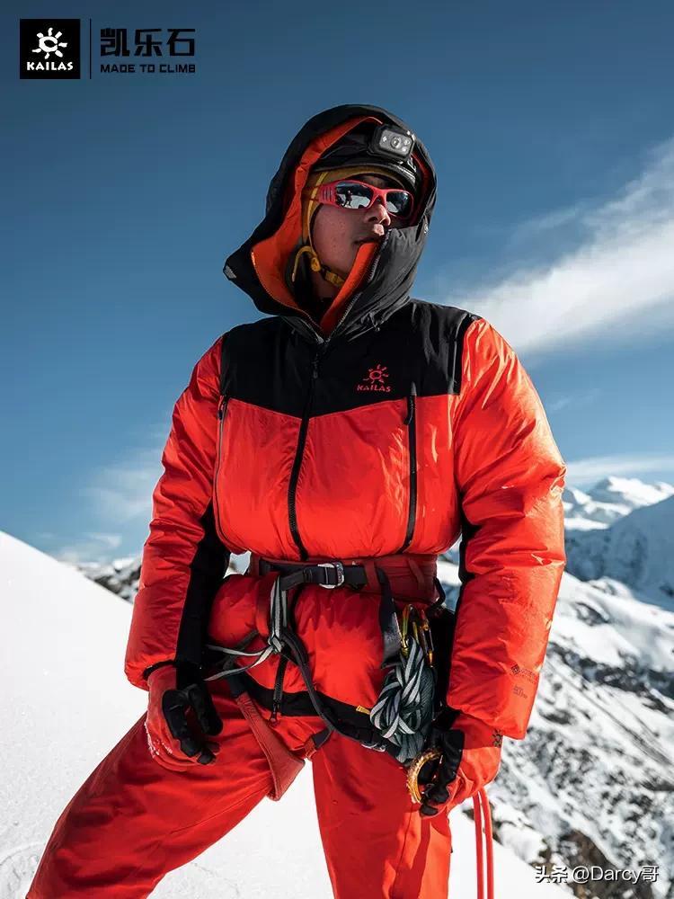 加拿大鹅始祖鸟波司登哪个好,2023加拿大鹅哪款最值得买