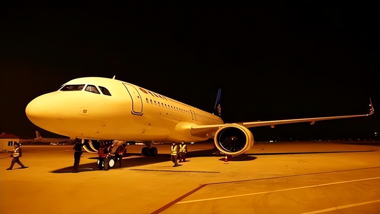 为何高铁夜间不运行,高铁为什么不能在夜间行驶