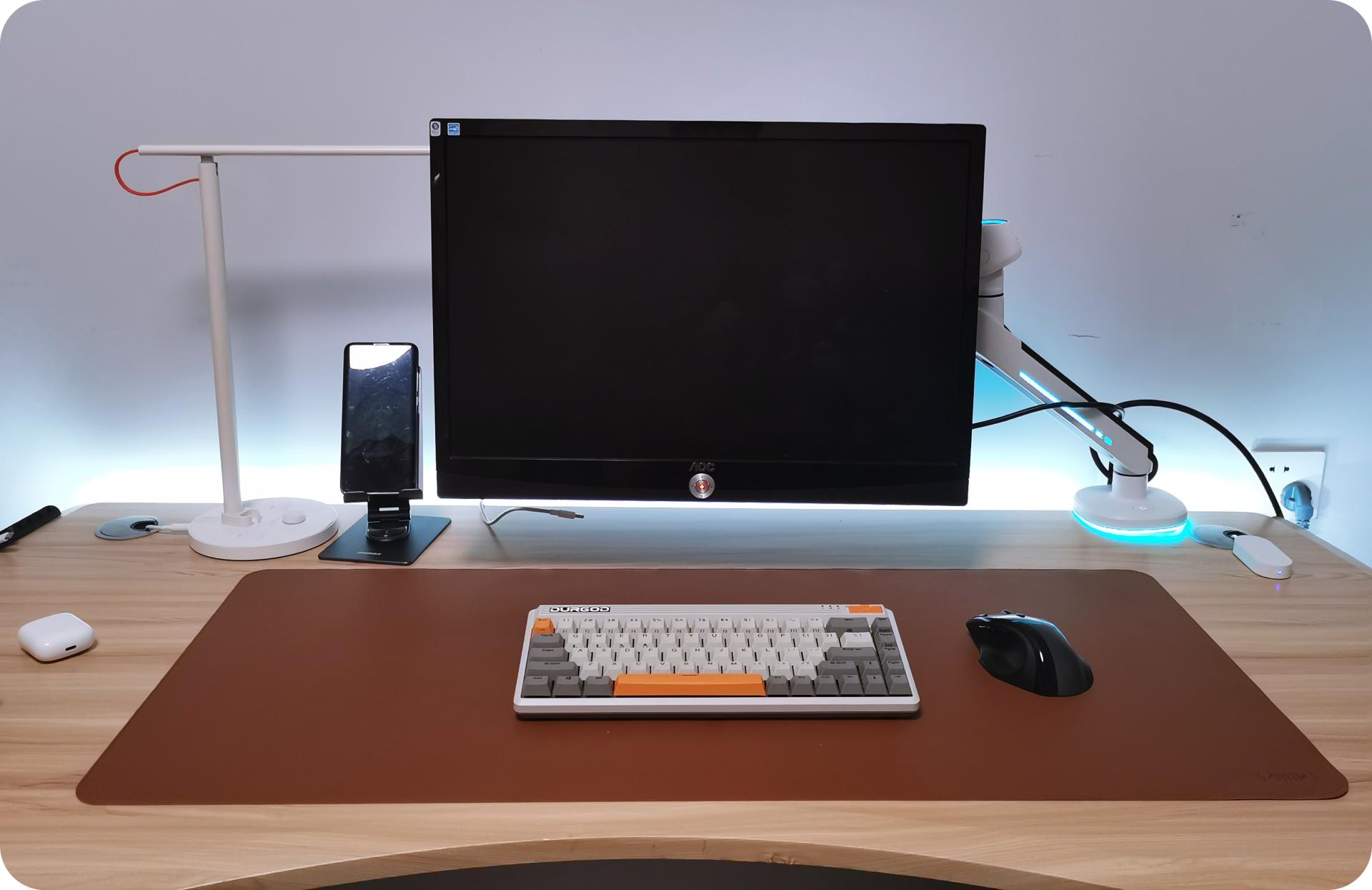 我愿称之为最炫朋克风，北弧E700电脑支架测评，RGB酷炫到没朋友