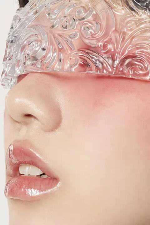 前卫设计师配饰品牌YVMIN尤目，如何让更多消费者接受设计风格？