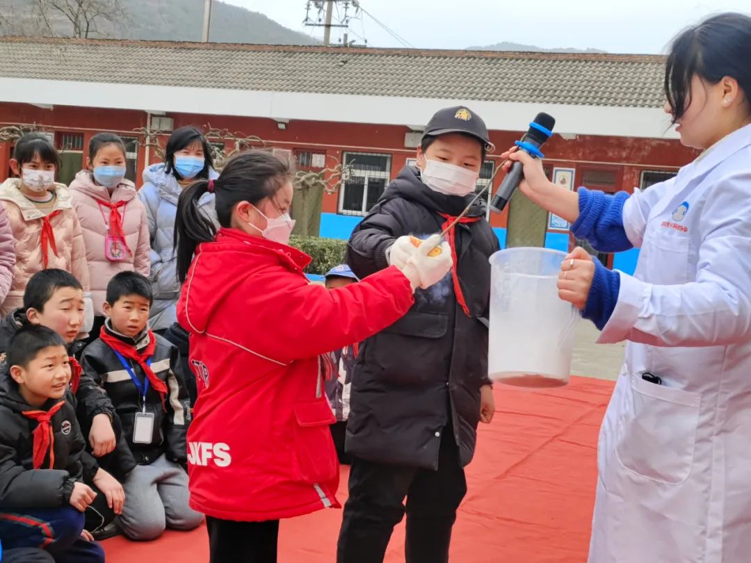 陕西共青团助农公益直播,共青团志愿者扶贫活动