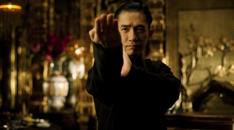 与女星演床戏疑假戏真做,妻子被拍不雅照,他是情史最单纯影帝?